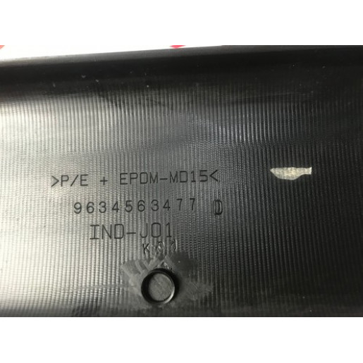 Молдинг боковой двери передней правой Citroen Berlingo 2003-2008 9634563477
